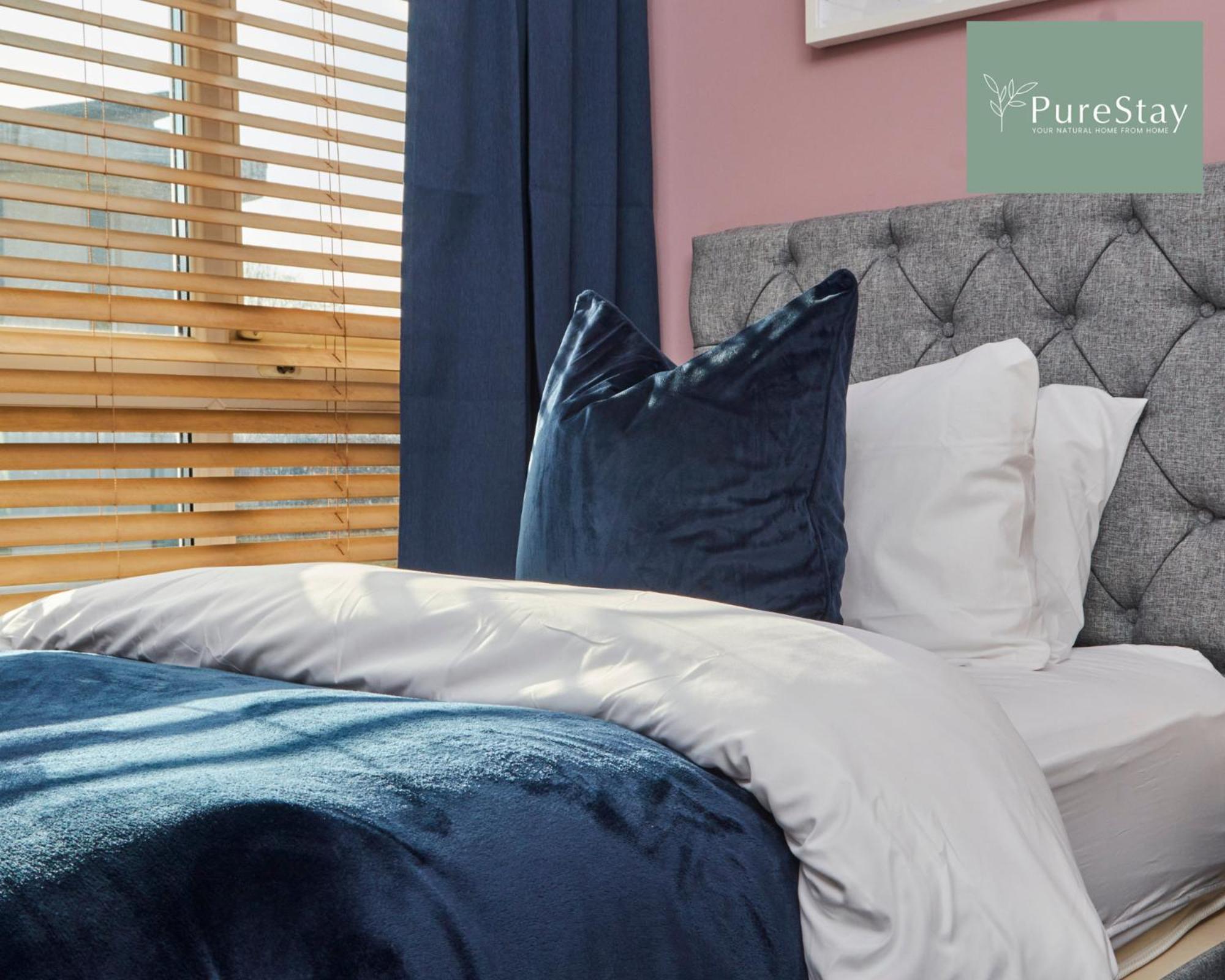 Superb House Near Etihad With Free Parking Sleeps 8 Mánchester